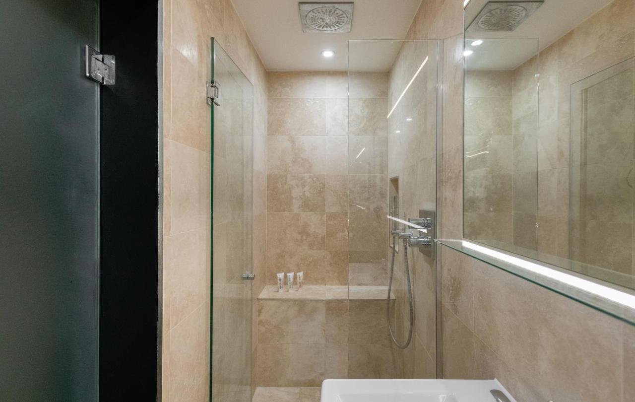 The Heart Of Shepherds Bush - Modern 2Bdr Apartment With Garden Londra Esterno foto