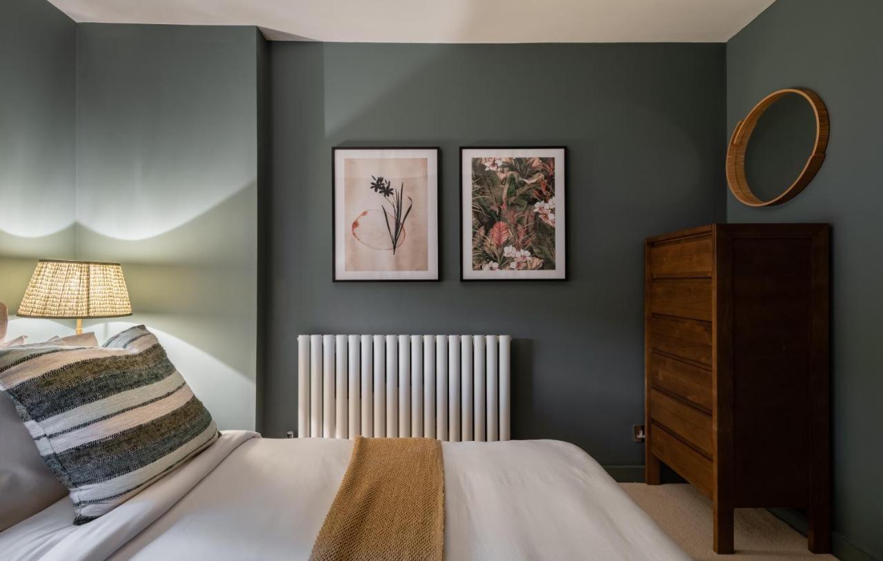 The Heart Of Shepherds Bush - Modern 2Bdr Apartment With Garden Londra Esterno foto